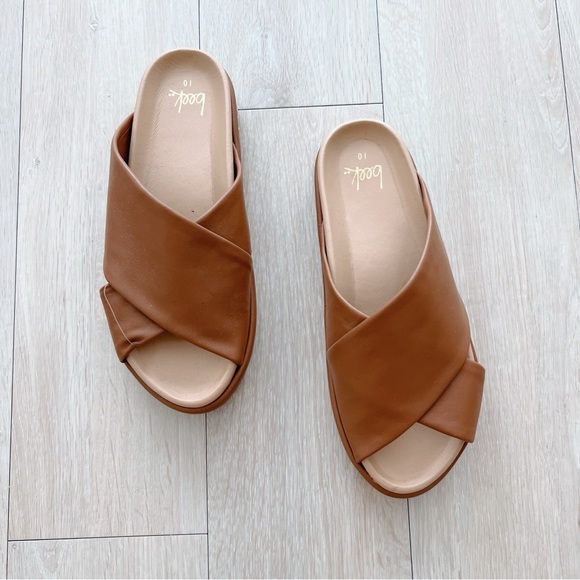 beek Shoes - Beek Kite Platform Sandal